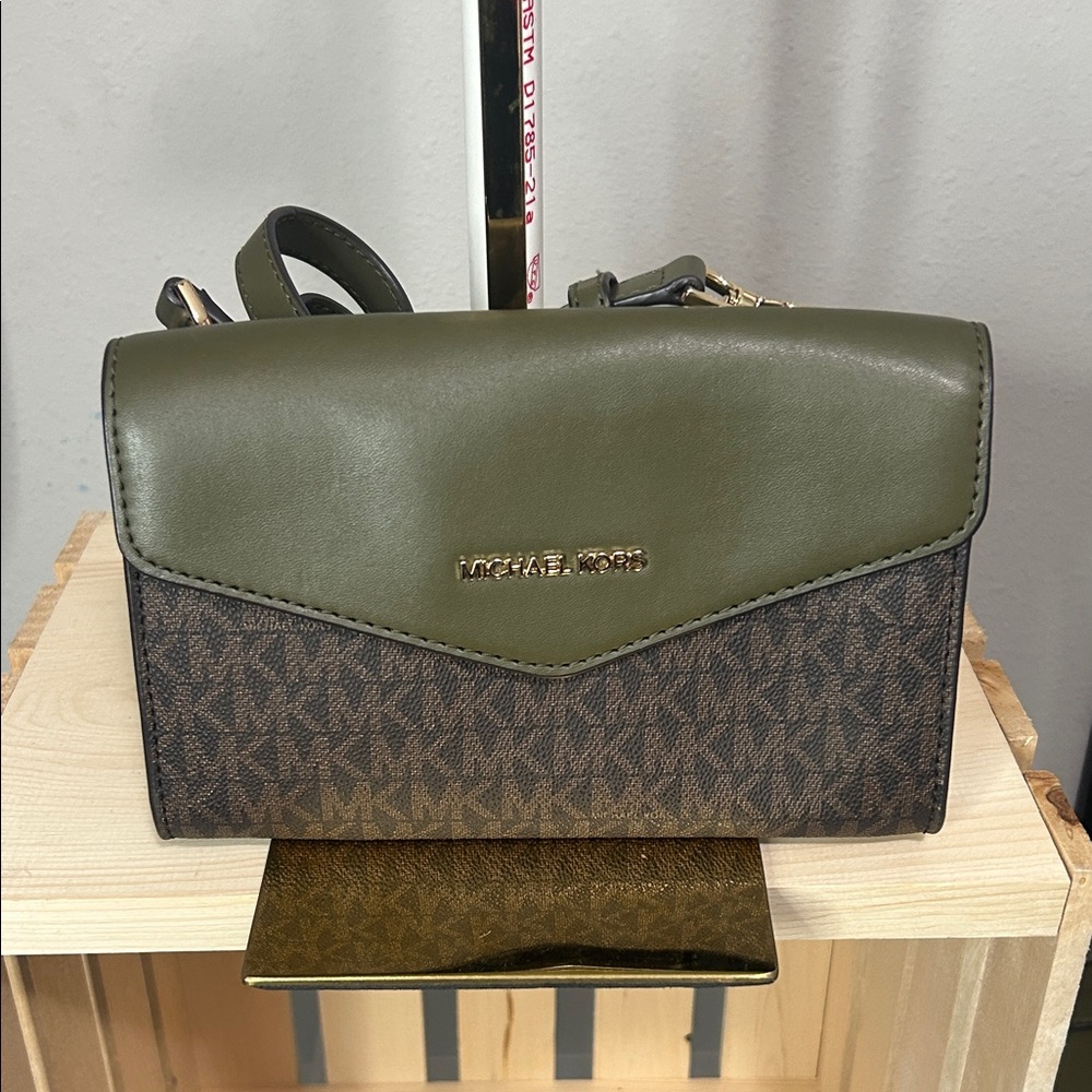 Michael Kors Green and Brown Men's Wallet